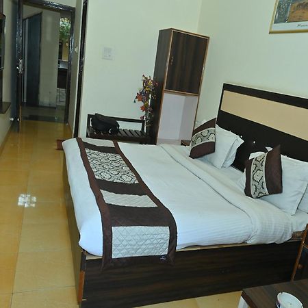 Goyal Plaza Hotel 5 Mint. Waling Distance From Pushkar Lake Eksteriør billede